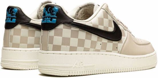 Nike "Air Force 1 Strive For Greatness low-top sneakers" Beige