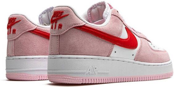 Nike "Air Force 1 Valentine's Day Love Letter sneakers" Roze