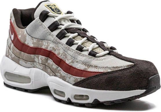 Nike "Air Max 95 Social FC low-top sneakers" Beige