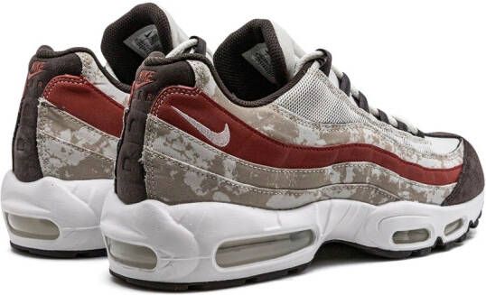 Nike "Air Max 95 Social FC low-top sneakers" Beige