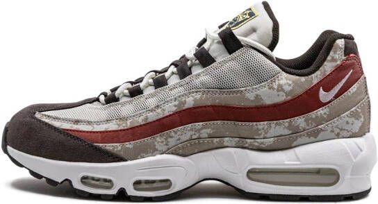 Nike "Air Max 95 Social FC low-top sneakers" Beige