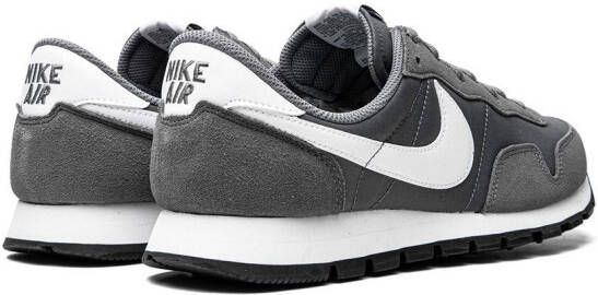Nike Air Pegasus low-top sneakers Grijs