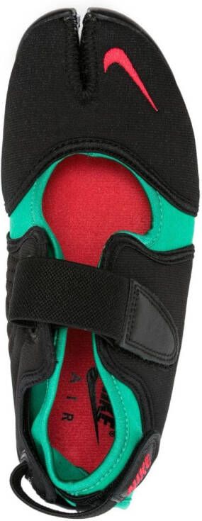 Nike "Air Rift University Red and Stadium Green sneakers" Zwart