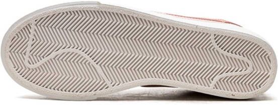 Nike Blazer Low Platform sneakers Roze