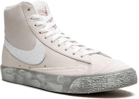 Nike "Blazer Mid '77 EMB Summit White sneakers" Wit