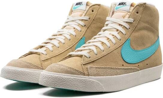 Nike "Blazer mid-top '77 SE Tan Blue sneakers" Beige