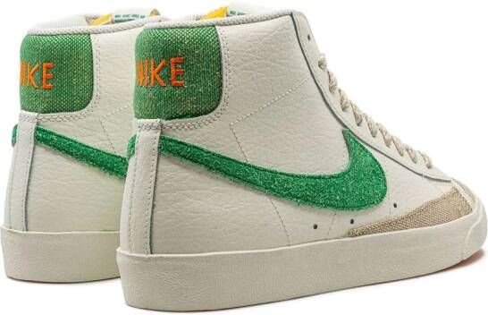 Nike " Blazer Mid '77 Vintage Sail Stadium Green sneakers" Wit