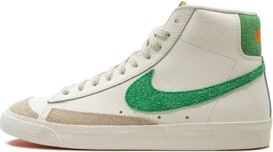 Nike " Blazer Mid '77 Vintage Sail Stadium Green sneakers" Wit