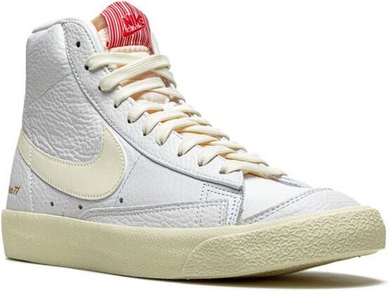 Nike "Blazer Mid '77 VNTG Popcorn sneakers " Wit