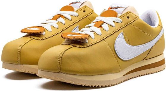 Nike "Cortez 23 SE 23 Wheat Gold sneakers" Goud