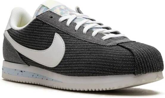 Nike Cortez sneakers van gerecycled canvas Grijs