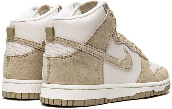 Nike Dunk Hi Retro PRM high-top sneakers Beige