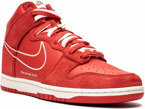 Nike Dunk Hi SE sneakers Rood