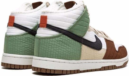 Nike "Dunk High LX Toasty sneakers" Groen