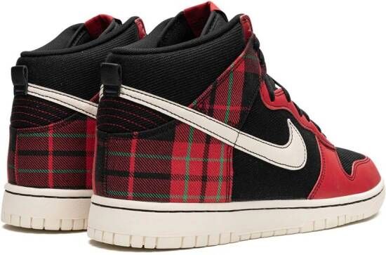 Nike Dunk High "Plaid Black Red" sneakers Zwart