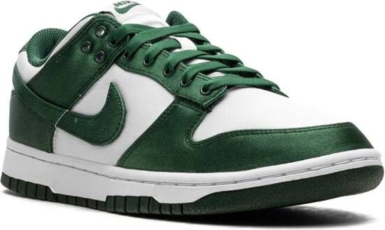 Nike "Dunk Low Green Satin sneakers" Wit