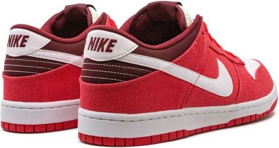 Nike "Dunk Low Hyper Red sneakers" Rood