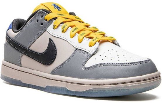 Nike Dunk Low 'North Carolina' sneakers Grijs