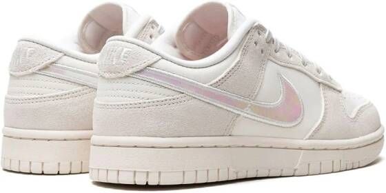 Nike Dunk Low "Ridescent Swoosh" sneakers Wit