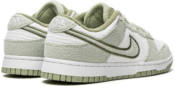 Nike "Dunk Low SE Honeydew sneakers " Groen