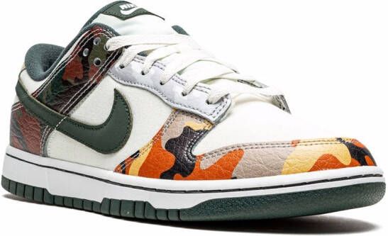 Nike "Dunk Low SE Multi-Camo sneakers" Groen