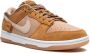 Nike Dunk Low SE sneakers met teddybeer Bruin - Thumbnail 2