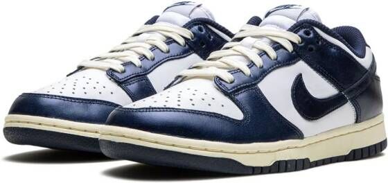 Nike "Dunk Low Vintage Navy sneakers" Blauw