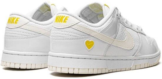 Nike "Dunk Low Yellow Heart sneakers" Wit