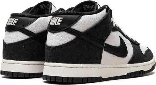 Nike "Dunk Mid Black White sneakers" Zwart
