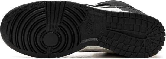 Nike "Dunk Mid Black White sneakers" Zwart