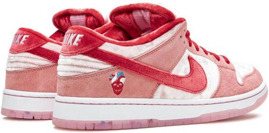 Nike SB Dunk Low Pro "Strangelove" sneakers Roze