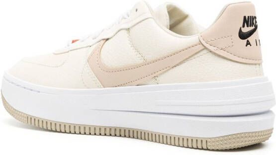 Nike F1 PLT.AF.ORM low-top sneakers Beige