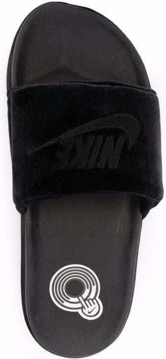 Nike Fluwelen slippers Zwart