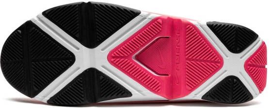Nike "Go FlyEase Pink Gaze sneakers" Roze