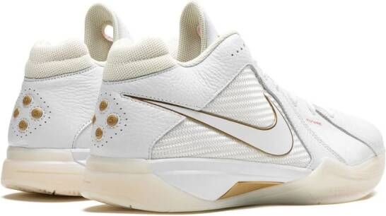 Nike "KD3 White Metallic Gold sneakers" Wit