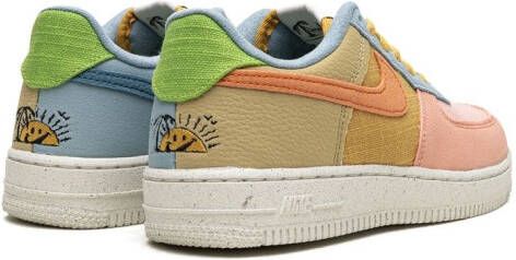 Nike Kids "Air Force 1 Low '07 LV8 Next Nature sneakers" Roze