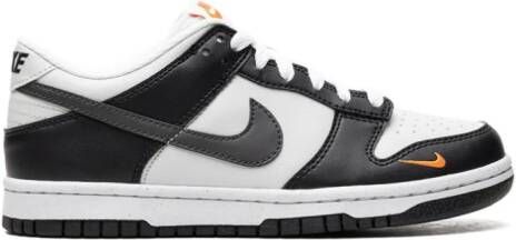 Nike Kids "Dunk Low Next Nature Black Bright Mandarin sneakers" Zwart