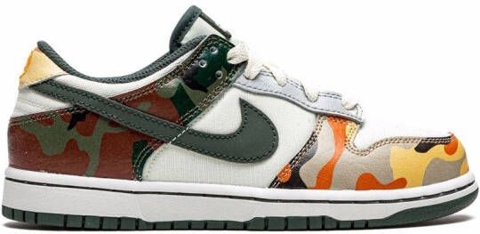 Nike Kids "Dunk Low SE Multi-Camo sneakers" Beige