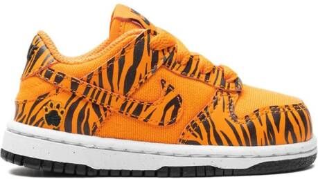 Nike Kids Dunk Low "Tiger Stripes" sneakers Oranje