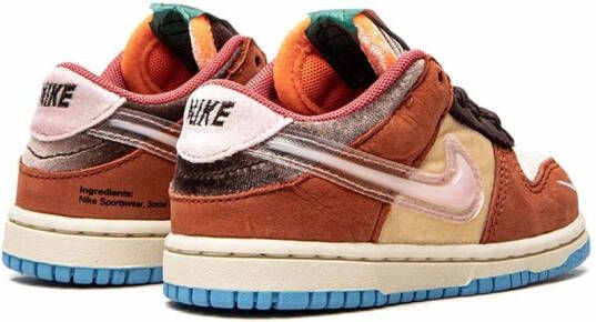 Nike Kids "x Social Status Dunk Mid Chocolate Milk sneakers" Roze