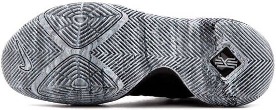 Nike Kyrie 3 BHM sneakers Zwart