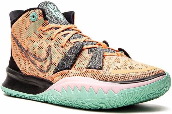 Nike "Kyrie 7 Play for the Future sneakers" Oranje