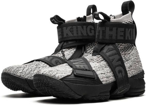 Nike Lebron 15 LIF sneakers Grijs