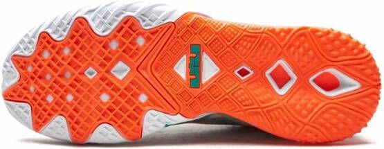 Nike LeBron 18 Low sneakers Geel
