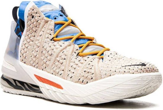 Nike Lebron 18 sneakers met dierenprint Beige