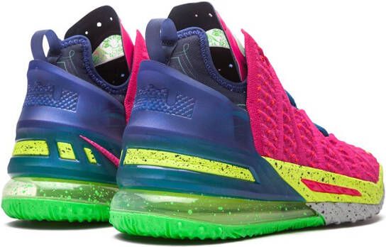 Nike LeBron 18 sneakers Roze