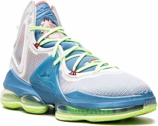 Nike Lebron 19 high-top sneakers Blauw