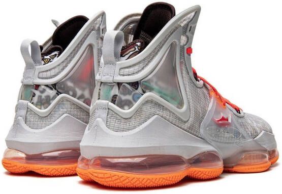 Nike Lebron 19 high-top sneakers Grijs