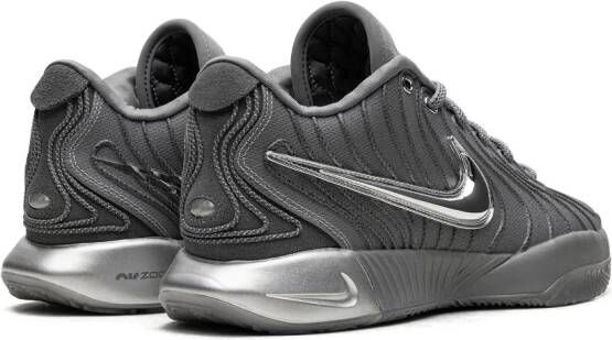 Nike LeBron XXI "Cool Grey" sneakers Grijs