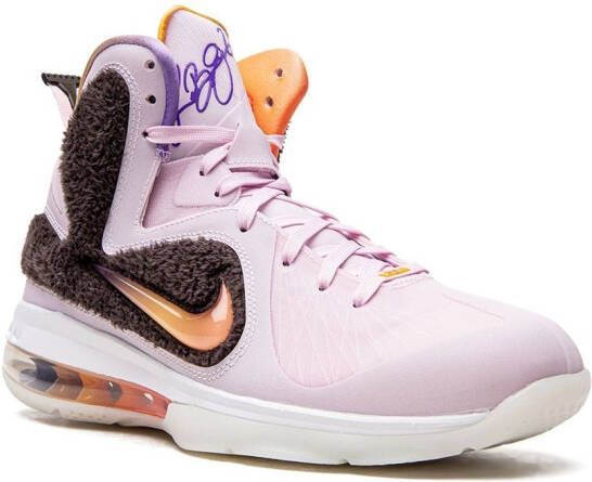 Nike "LeBron 9 King of LA (2022) sneakers" Roze